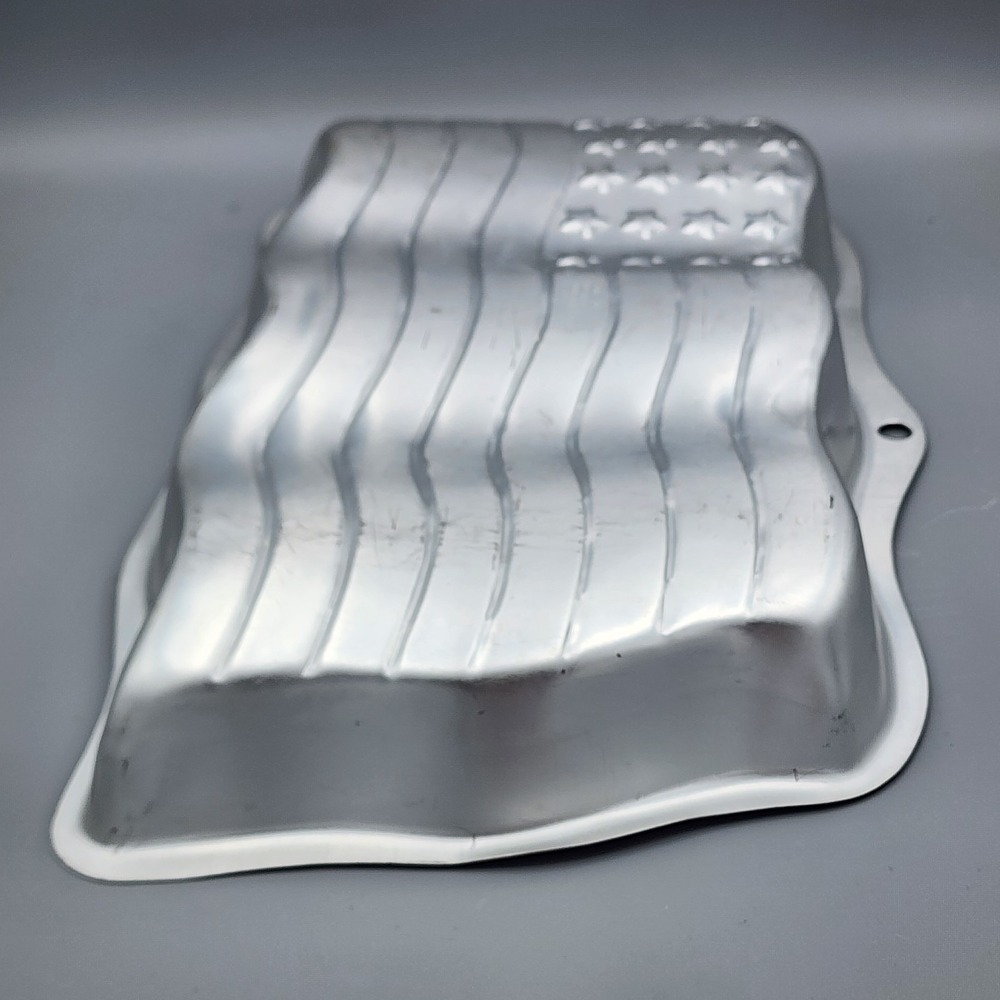 Wilton Stars & Stripes American Flag Cake Pan #2105-183 (2000) Vintage Aluminum - Picture 7 of 9